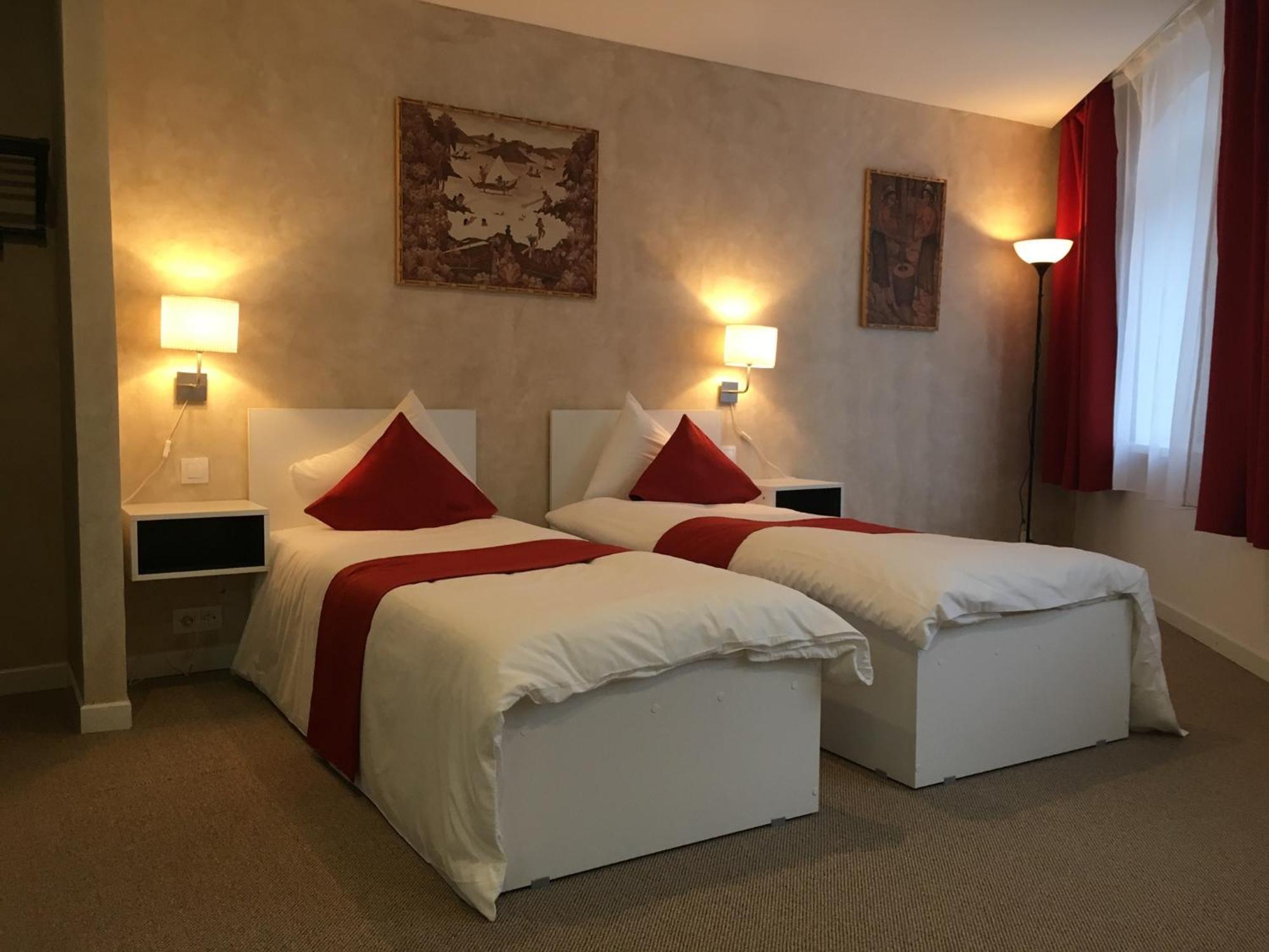 Csiki Hotel Miercurea Ciuc Extérieur photo