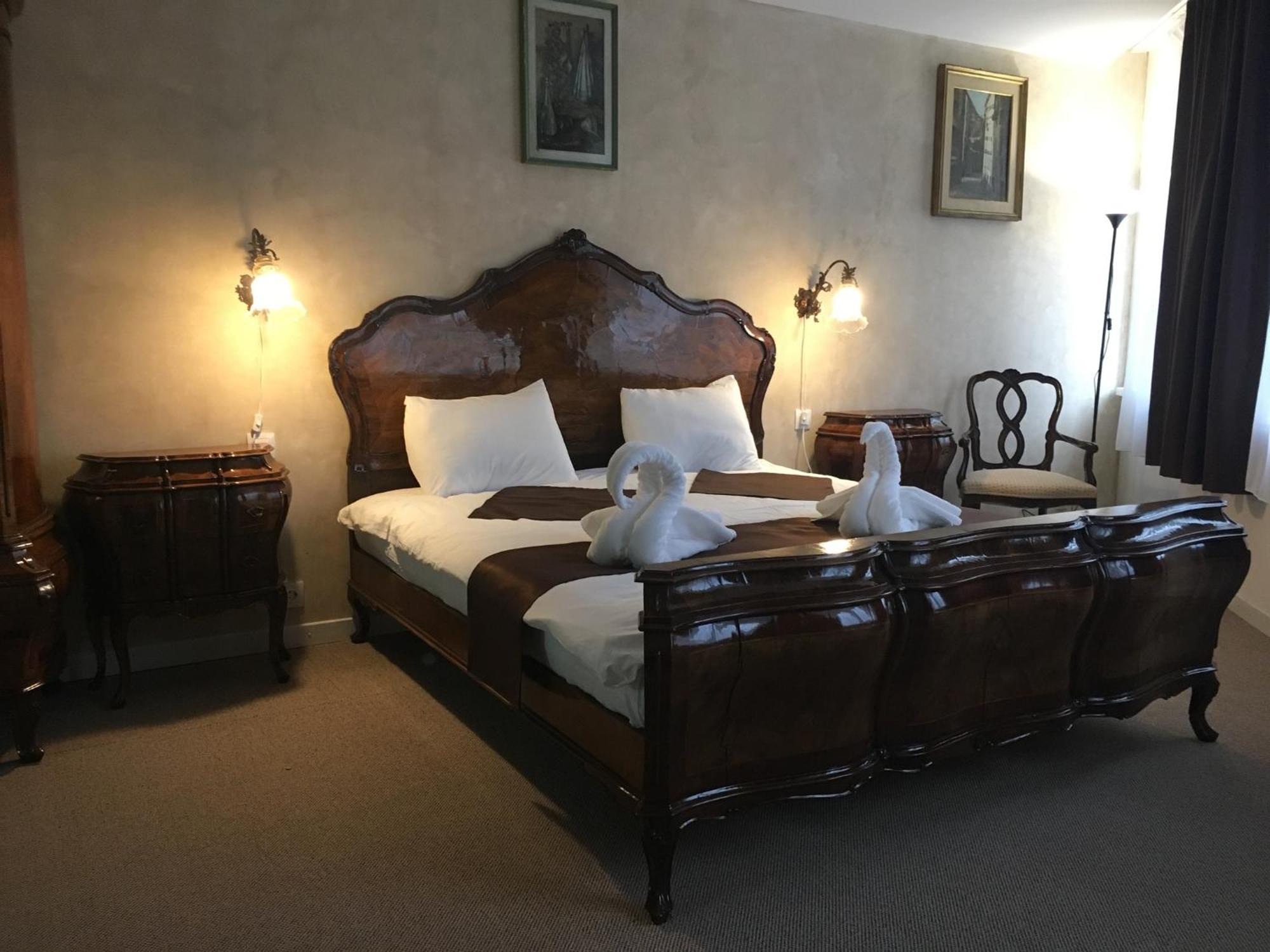 Csiki Hotel Miercurea Ciuc Extérieur photo