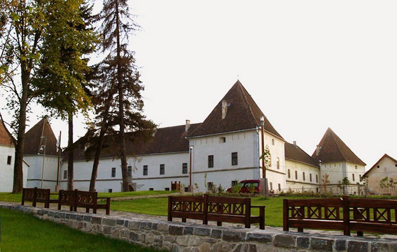 Csiki Hotel Miercurea Ciuc Extérieur photo