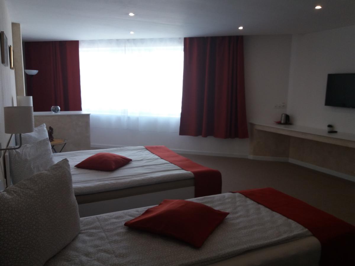 Csiki Hotel Miercurea Ciuc Extérieur photo